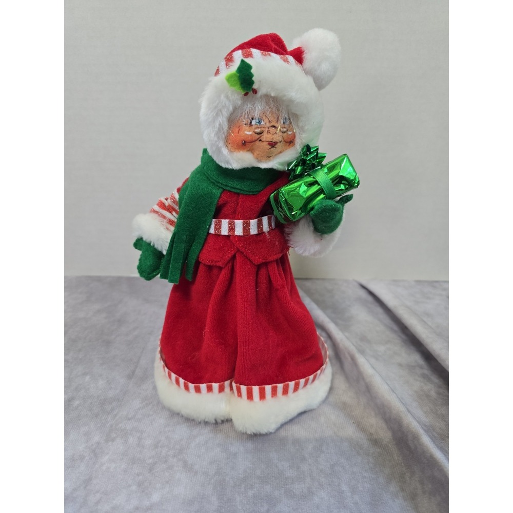 Shimmermint Mrs. Santa 2011 Annalee 9" Figure 400811